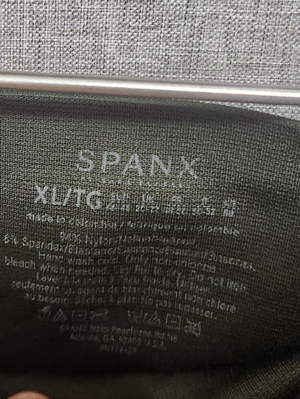 SPANX Look At Me Now Seamless Camo Leggings - Size XL / TG - Picture 5 of 5
